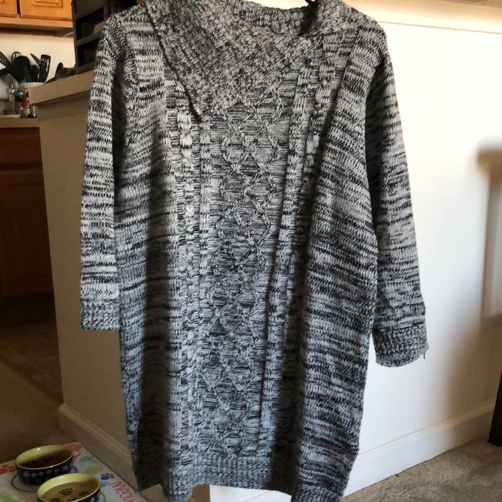 3/4 length sleeve sweater